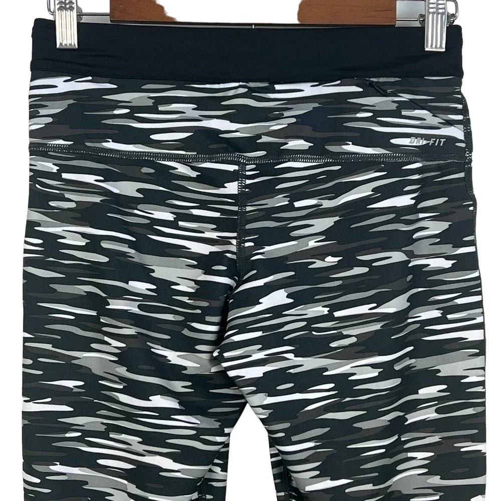 Nike Dri-FIT Running Camo Crop Leggings Black Gray White Women's Small
